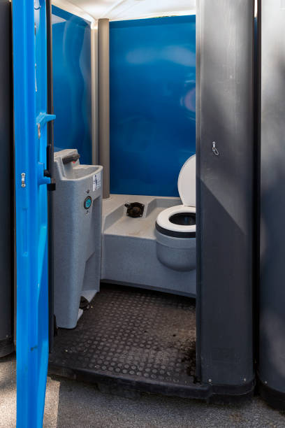 Best Portable toilet rental for construction  in Danvers, IL